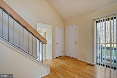 16 Azalea Ct, Monmouth Junction, NJ 08852 - photo 6