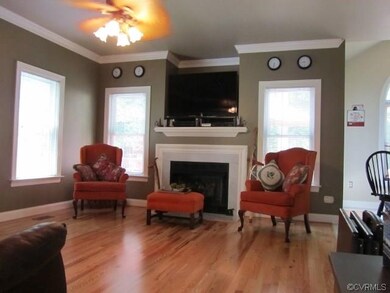 Family Room w/Natural Gas Fireplace.