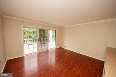 75 Cheverny Ct, Trenton, NJ 08619 - photo 2