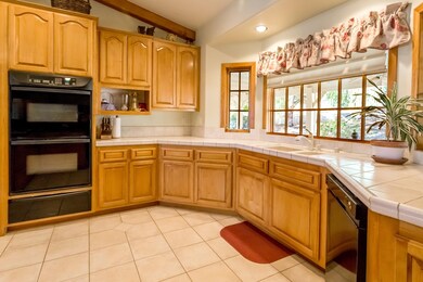 004_Kitchen