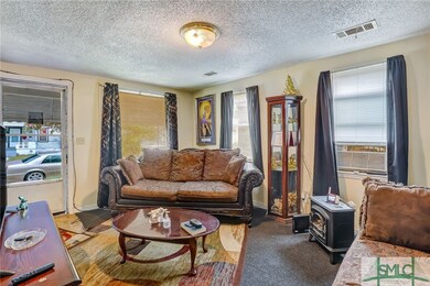 811 W 51st St, Savannah, GA 31405 - photo 4