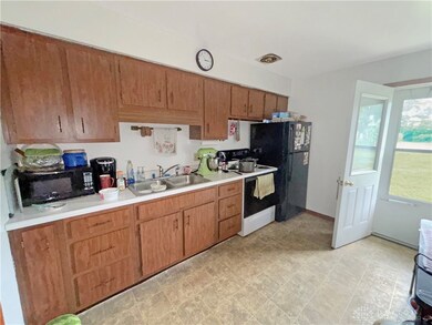 631 N Center St, Versailles, OH 45380 - photo 4