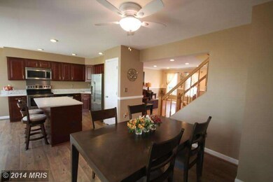 10619 Alison Dr, Burke, VA 22015 - photo 7