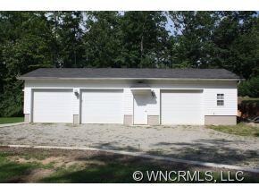 3-car garage with workshop
