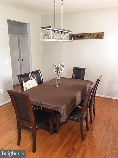 17573 Tedler Cir, Round Hill, VA 20141 - photo 7