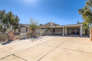 2045 S Tenaya Way, Las Vegas, NV 89117 - photo 4