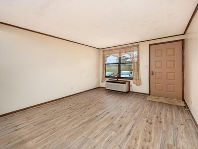 5526 Pipers Meadow Dr unit 5526, Columbus, OH 43228 - photo 4