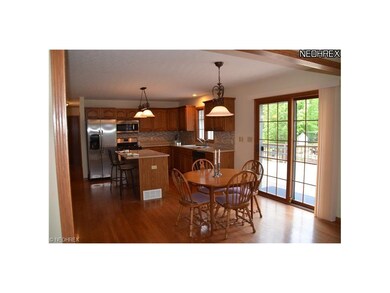 10870 Crestwood Dr, Willoughby, OH 44094 - photo 2