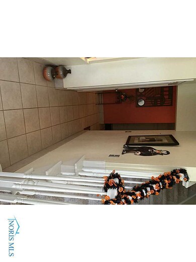 4467 283rd St, Toledo, OH 43611 - photo 2