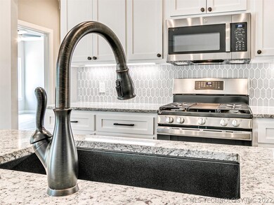 Deep Blanco Sink. Gas Stove.