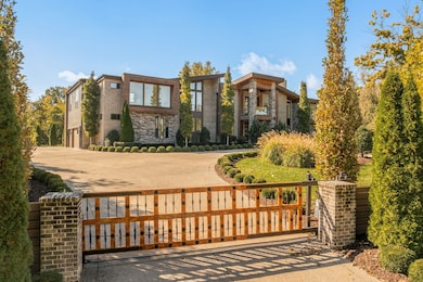 869 Battery Ln, Nashville, TN 37220 - photo 2