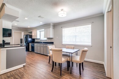 3918 R V Mayfield Dr, Houston, TX 77088 - photo 7