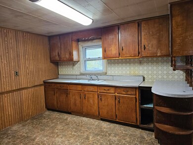 209 Adams St, Gettysburg, OH 45328 - photo 7