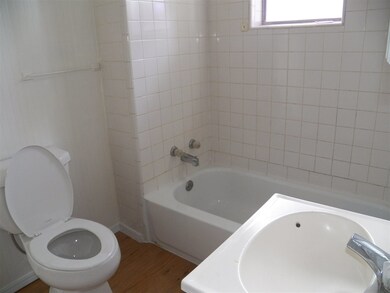 225 W Walnut Ave, Duncan, OK 73533 - photo 7