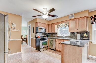 010_Kitchen