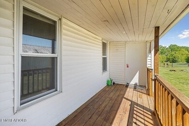 1217 Three Island Rd, Walling, TN 38587 - photo 5
