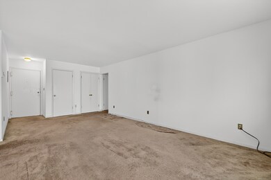 34 Crescent St unit 2D, Stamford, CT 06906 - photo 6
