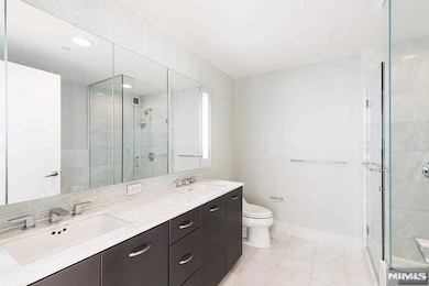 Crystal Point unit C2307, Jersey City, NJ 07302 - photo 7