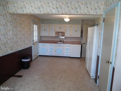 321 N Wyomissing Ave, Reading, PA 19607 - photo 7