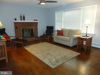 111 Catoctin Ave, Frederick, MD 21701 - photo 4
