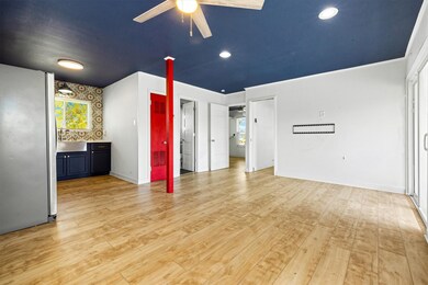 370 Ling St, Hitchcock, TX 77563 - photo 7