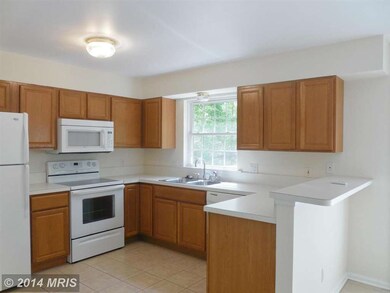 10604 Crestwood Dr, Spotsylvania, VA 22553 - photo 4