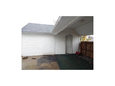 PATIO & BREEZEWAY