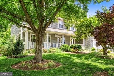 13214 Coralberry Dr, Fairfax, VA 22033 - photo 2