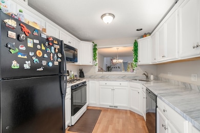 11 Hawthorne Village unit B, Franklin, MA 02038 - photo 5