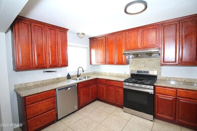 2229 W Avalon Dr, Phoenix, AZ 85015 - photo 6