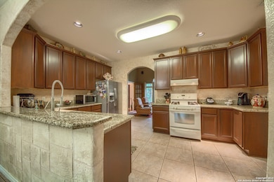 15364 Flying Cir, Helotes, TX 78023 - photo 7