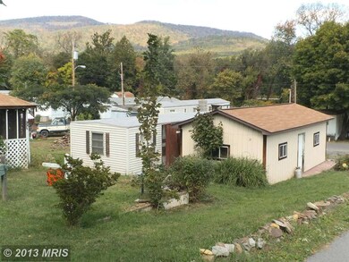 186 Carroll Ave, Keyser, WV 26726 - photo 4