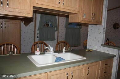 7508 Schooner Ln, Baltimore, MD 21220 - photo 4