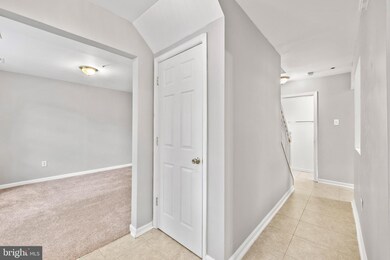 11551 Dunloring Dr, Upper Marlboro, MD 20774 - photo 6