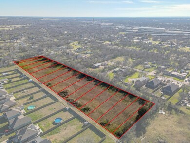 863 Cedar St, Cleburne, TX 76031 - photo 3