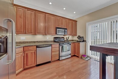 703 E 5th St unit 1, Boston, MA 02127 - photo 3