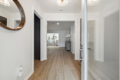 10010 Locke Ln, Houston, TX 77042 - photo 6