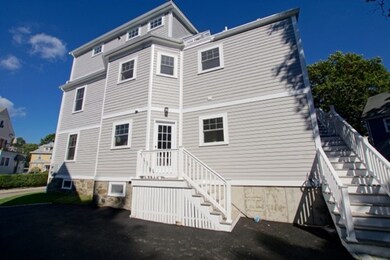 10 Newburg St unit 2, Roslindale, MA 02131 - photo 4