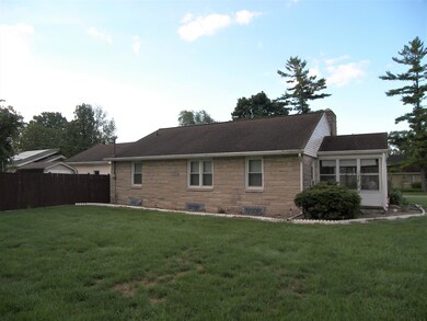 352 W Van Buren St, Nappanee, IN 46550 - photo 6