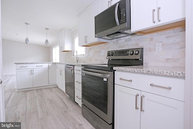 1325 Sligh Ln, Middle River, MD 21220 - photo 5