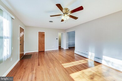 1206 Francis Ave, Halethorpe, MD 21227 - photo 4