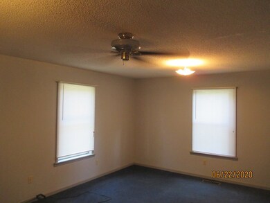 226 Hurt Dr, Cordele, GA 31015 - photo 5