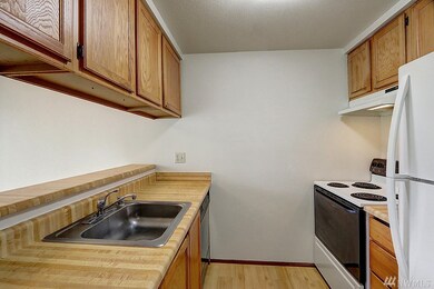 22222 24th Ave S unit C18, Des Moines, WA 98198 - photo 4