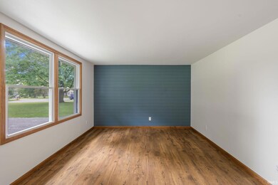 704 S Summit St, Nappanee, IN 46550 - photo 6