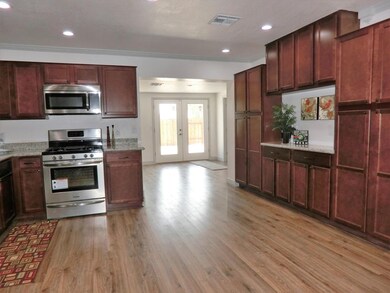 731 E Fillmore (34)