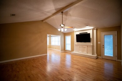 5 Pheasant Run Ln, Bay City, TX 77414 - photo 7