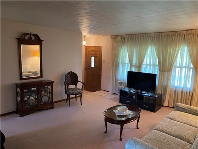 7181 Graydon Dr, North Tonawanda, NY 14120 - photo 7