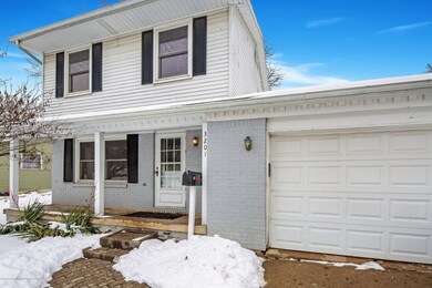 3201 Continental Dr, Lansing, MI 48911 - photo 2