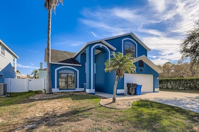 8601 Flowing Brook Ct, Tampa, FL 33635 - photo 2