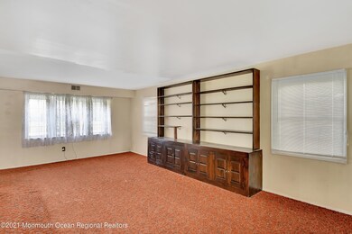 06-Living Room